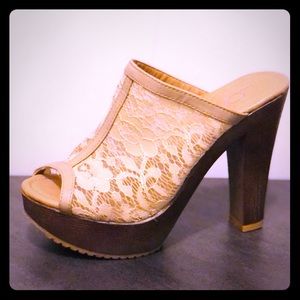 Women Beige Leather Platform